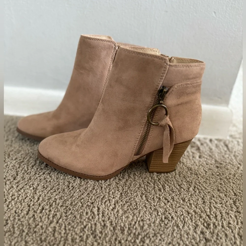 Booties - Picture 3 of 4